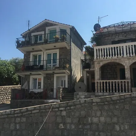 Studio Apartments Krasici Tivat Exterior photo